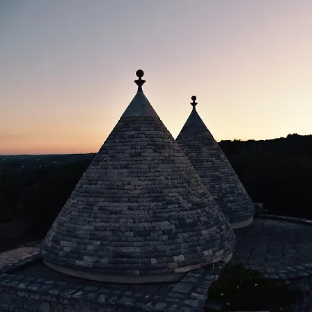 Regina Di Ulivi 4* אוסטוני