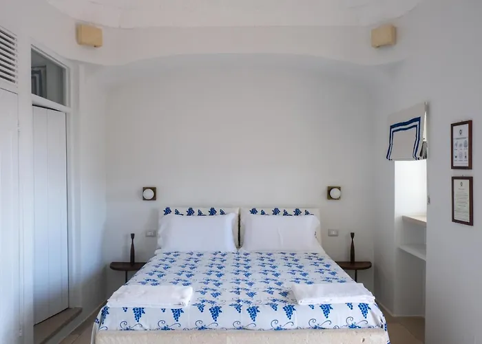 Bed & Breakfast Regina Di Ulivi 4*